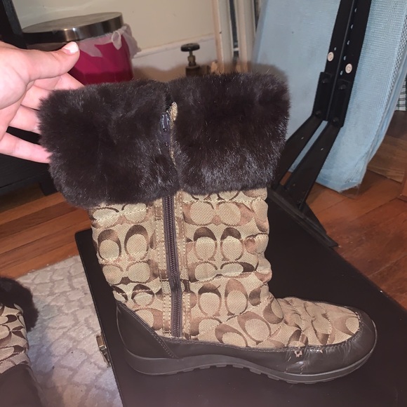 Coach boots - Size 8 - Picture 5 of 7